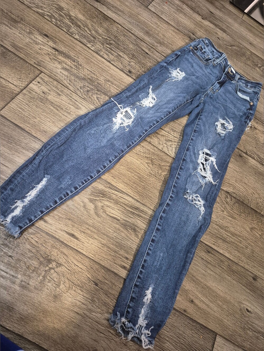 KanCan Skinny High Waist Distressed Jeans (Womens Size 3/25)